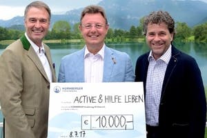 NÜRNBERGER Charity-Golfturnier spielte 10.000 Euro ein