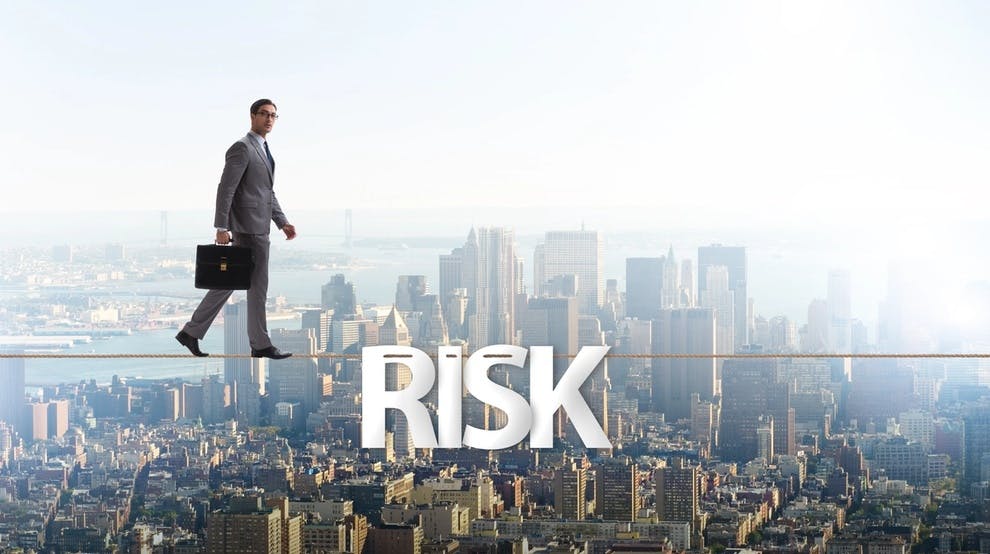 Aon Global Risk Management Survey 2023: „Bindung von Talenten“ steigt global auf Rang 4
