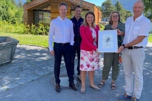 Tiroler Versicherungsmakler unterstützen SOS-Kinderdorf