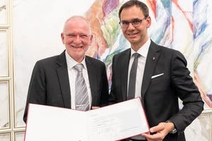 Gerhard Veits mit Professorentitel ausgezeichnet