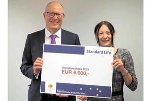 Standard Life spendet an Krebshilfe Wien
