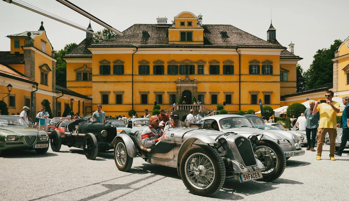 Wenn-die-Standardpolizze-an-ihre-Grenzen-st-t-Spezialschutz-f-r-automobile-Rarit-ten